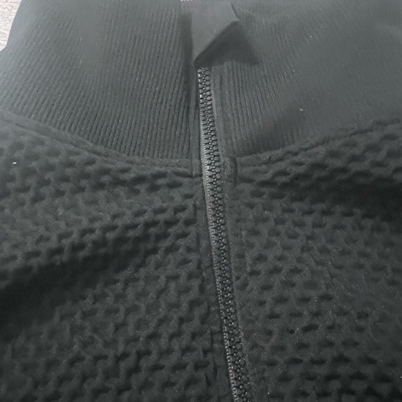 Women’s Activewear Black Cropped Jacket Size Medium - Picture 9 of 10